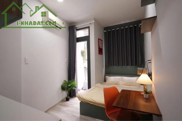 Bán gấp nhà mới đường Hai Bà Trưng, quận 3, giá 15 tỷ 300 triệu