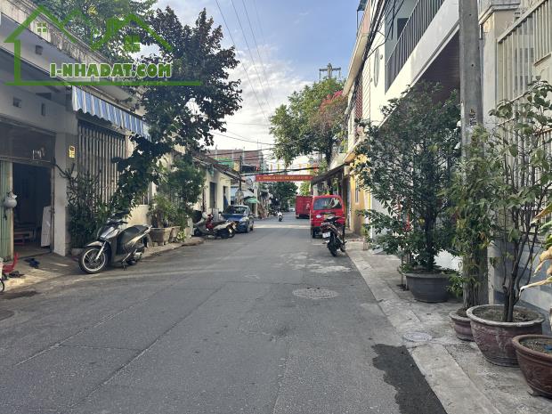 Nhà gần bãi tắm Mỹ Khê , Sơn Trà 93 m2 chỉ hơn 13 đ - 1