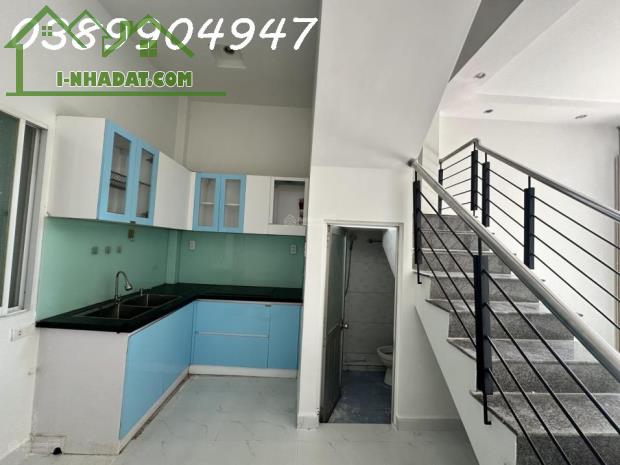 Bán nhà trung tâm Nha Trang hẻm 1170 đường 2/4 Phường Vạn Thắng. Giá bán: 2,3 tỷ sổ đỏ - 3