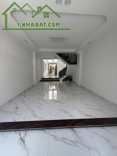 NHÀ HẺM MỚI XÂY 5 TẦNG XE TẢI ĐẬU NGOÀI XE Ô TÔ NGỦ TRONG NHÀ - 5