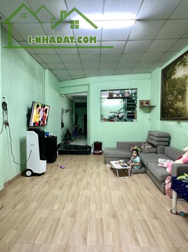 Nhà 2 tầng – DT 80m² (4 x 20m) – Hẻm xe tải – Gần Lò Lu mở rộng – Cho thuê 5tr/tháng - 1