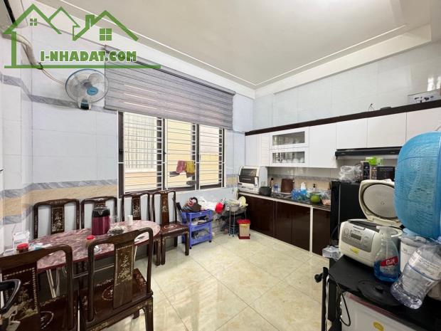 Bán nhà 4 tầng khu Lê Thánh Tông - 1