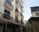 Bán nhà Trạm Trôi Trung tâm Hoài Đức 35 m2 5 tầng giá 5.2 tỷ lô góc.