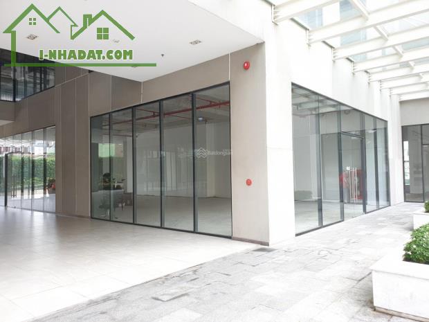 Cho thuê Shophouse Chung Cườ Cù De Capella Lương Đình Cù Q2, giá thuê tùm 15$/m2