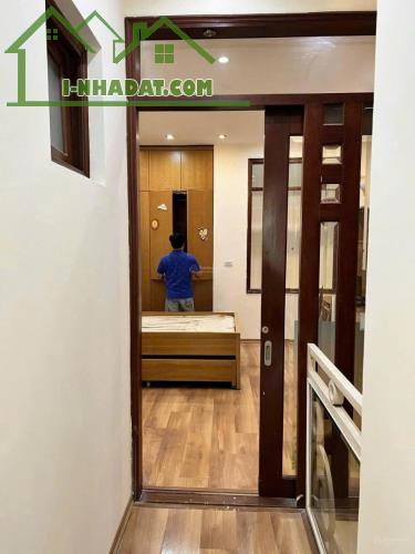 Cho thuê nhà Ngõ 381 Nguyễn Khang, Cầu Giấy 80m*4 tầng GARA giá 23 triệu - 3