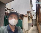 Hiếm, nhà cấp 4 Nguyễn Đình Hoàn, thông phùng chí kiên, vị trí vàng 39m, giá 7,9 tỷ