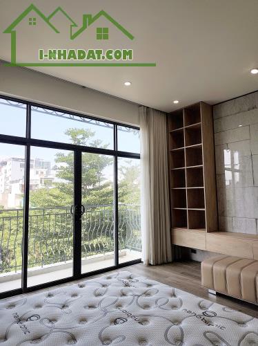 Bán nhà 5 tầng có thang máy full nội thất Vin Marina - 5