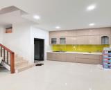 Nhà đẹp hẻm xe hơi Hòa Bình, khu sầm uất đi đâu cũng tiện vào ở ngay, đủ tiện ích hơn 4 tỷ