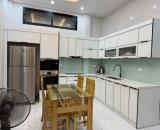 Cho thuê nhà Nguyên Căn Hồng Tiến -Bồ Đề 45m 4 ngủ full NT 15tr/ tháng