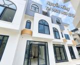 Bán vài chú 3 tầng cột 5 NVC Hạ long quảng ninh
