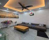 Bán nhà Nguyễn Công Trứ, 40m2, 5 tầng, mặt tiền 4m, 15.5 tỉ, cách mặt phố 1 nhà, ngõ rộng