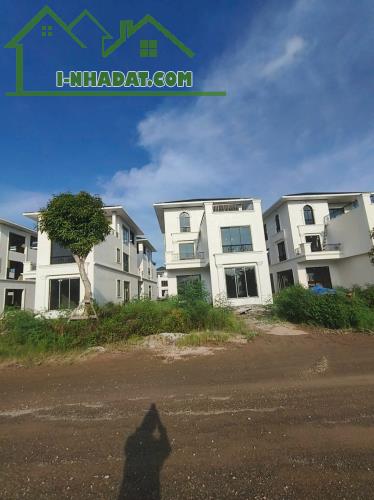 Bán biệt thự DT 354 M Làng Việt Kiều Vĩnh Niêm Lê Chân