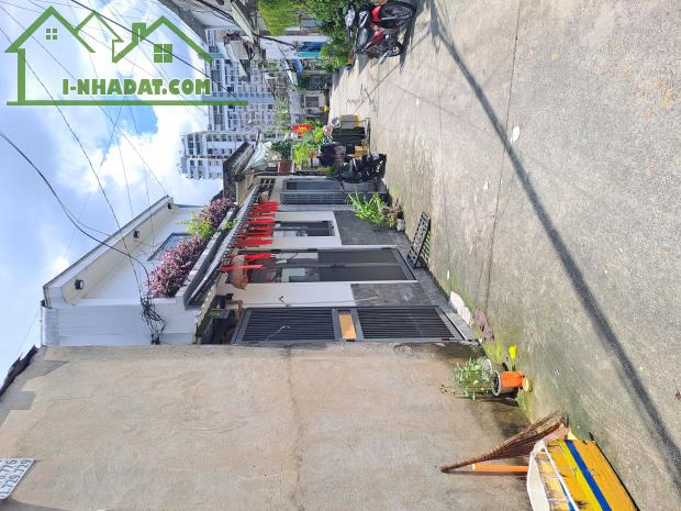 NHÀ MỚI XÂY 1 TRỆT 1 LỬNG, GẦN CHỢ TAM BÌNH, GIÁ 4,6 TY - 1