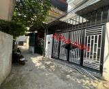 Nhà dân Ngọc Thụy 5 tầng mới xây ô tô vào cửa