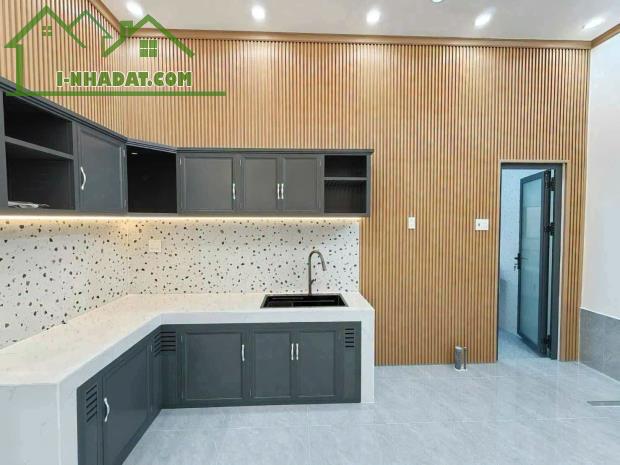 NHÀ CẤP 4 PHƯỚC THẠNH NGAY THCS PHƯỚC THẠNH - CỦ CHI CHỈ 900TR SHR 150M2 - 3