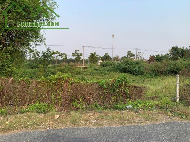 HOT !!! CHÍNH CHỦ BÁN SIÊU PHẨM ĐẤT ĐẸP - * Diện tích: 1.490 m^2- * Giá bán: 4 tỷ 400