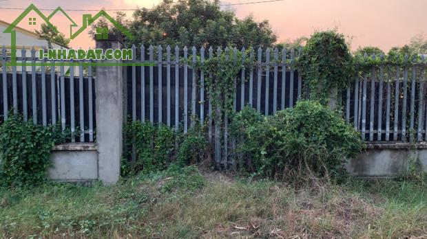 HOT !!! CHÍNH CHỦ BÁN SIÊU PHẨM ĐẤT ĐẸP - * Diện tích: 1.490 m^2- * Giá bán: 4 tỷ 400 - 3