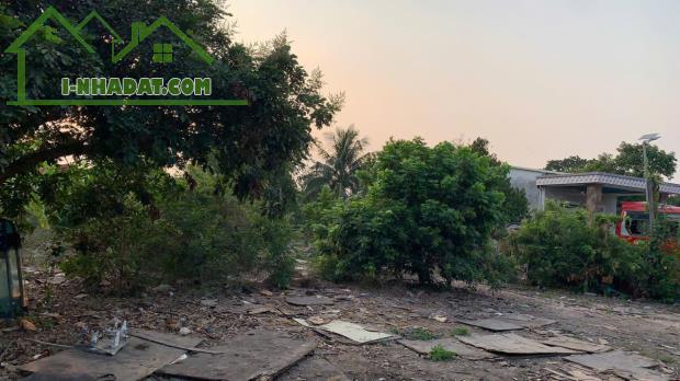 HOT !!! CHÍNH CHỦ BÁN SIÊU PHẨM ĐẤT ĐẸP - * Diện tích: 1.490 m^2- * Giá bán: 4 tỷ 400 - 4