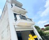🔥 NHÀ MỚI 3 TẦNG – Ô TÔ ĐỖ CỬA – CẠNH KCN QUẾ VÕ 1 | GIÁ 2,9 TỶ 🏡 DT 60m², MT 4m, thiế